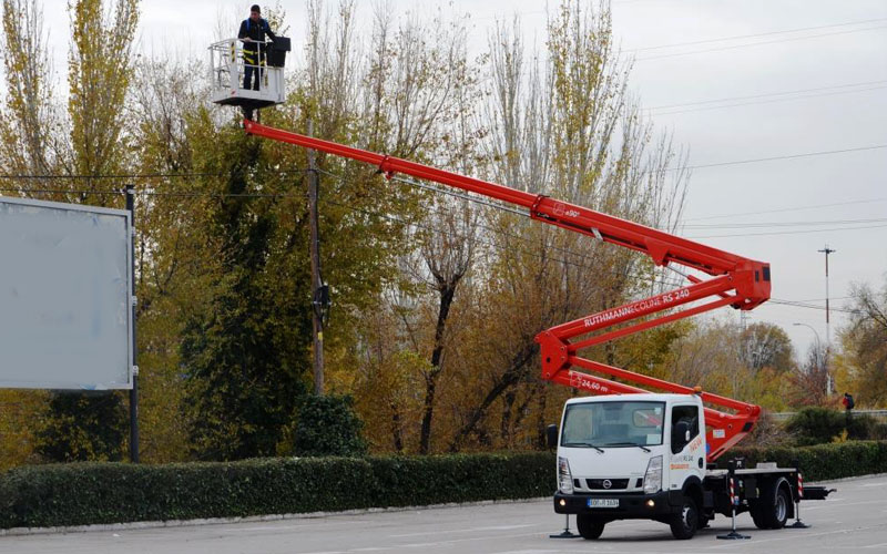 plataforma sobre camion