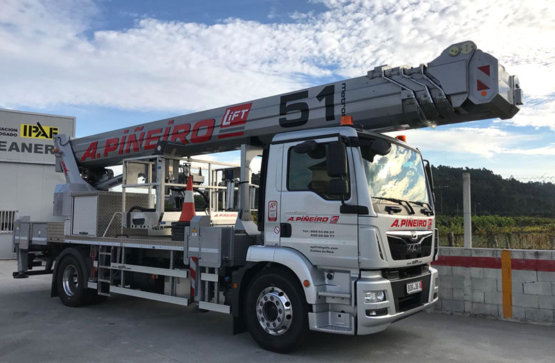 grua movil autopropulsada