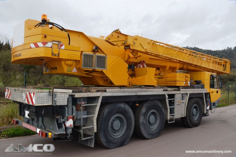 grua de 60 toneladas