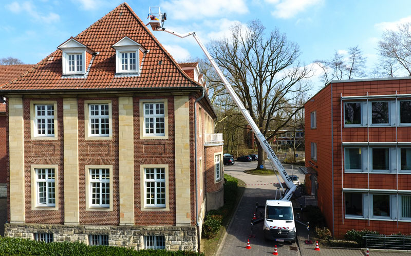 grua elevadora mercedes