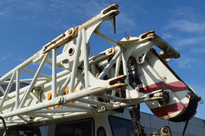 grua telescopica luna en PERU