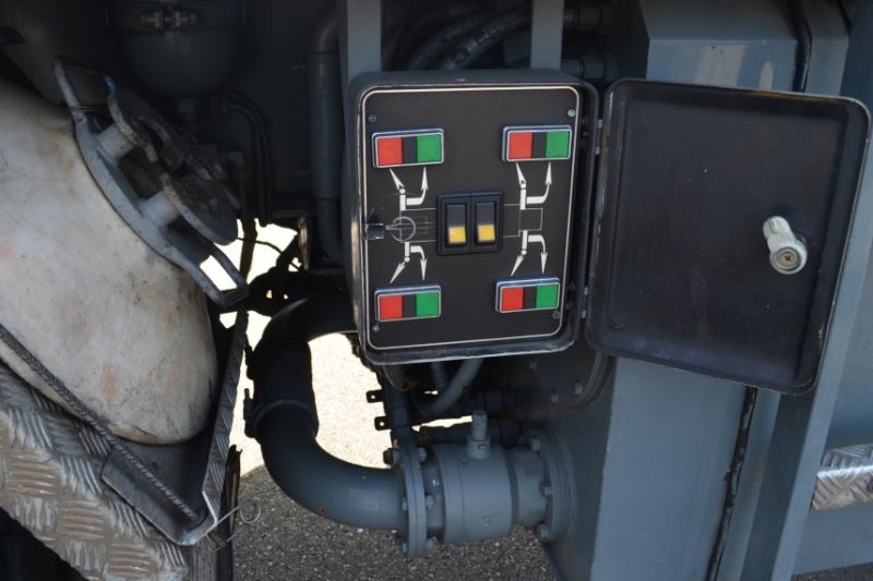 gruas usadas luna