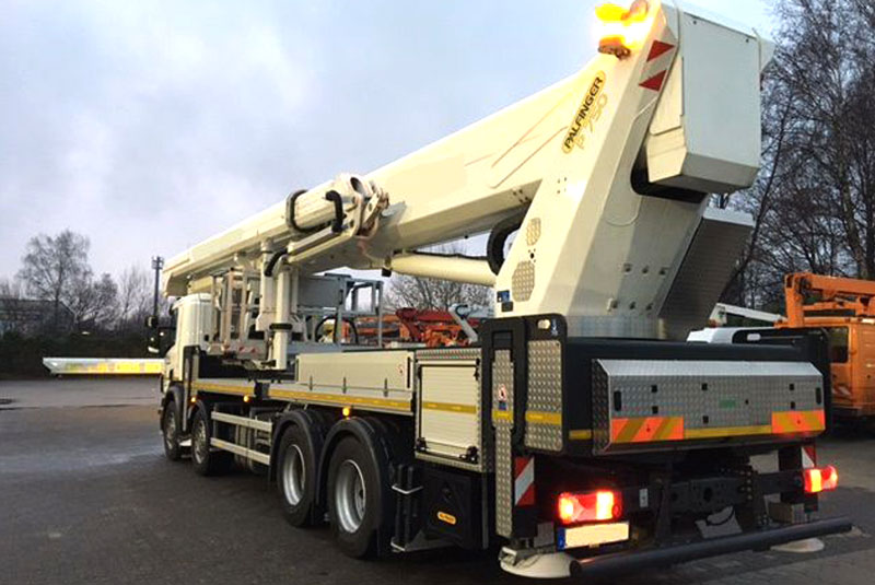 plataforma sobre camion 75 metros