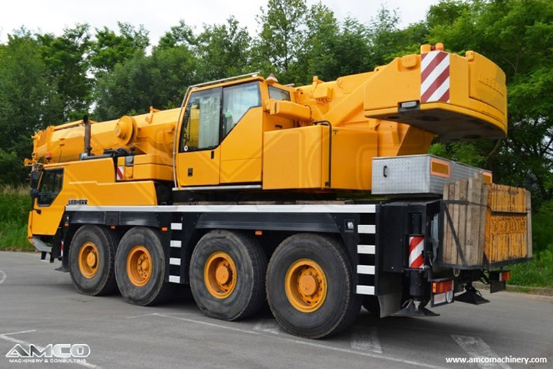 grua movil autopropulsada